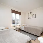 Apartment 3 - Stylish 2Br Apartment, Airport Access, Near Old Town *
