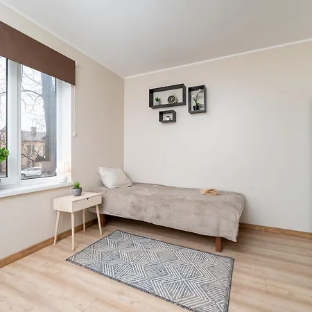 3 - Stylish 2br Apartment, Airport Access, Near Old Town アパート *